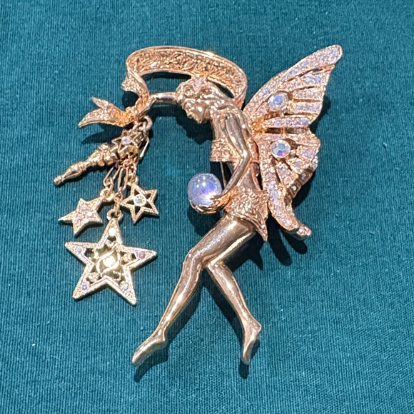 Kirks Folly Jewelry - Beautiful Kirks Folly Fairy Godmother Brooch Pin